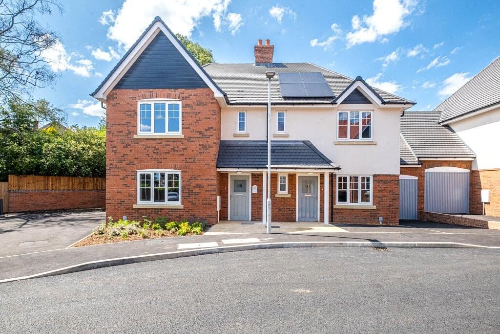 Main image of property: Woodleigh Avenue, Birmingham, West Midlands