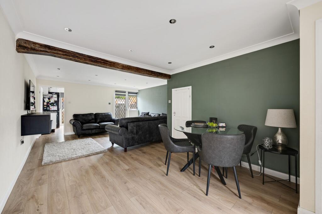 House in Dartford, Hook Green, Wilmington - View 2