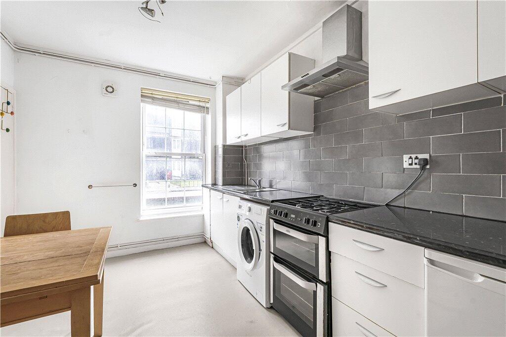 1 bedroom maisonette for rent