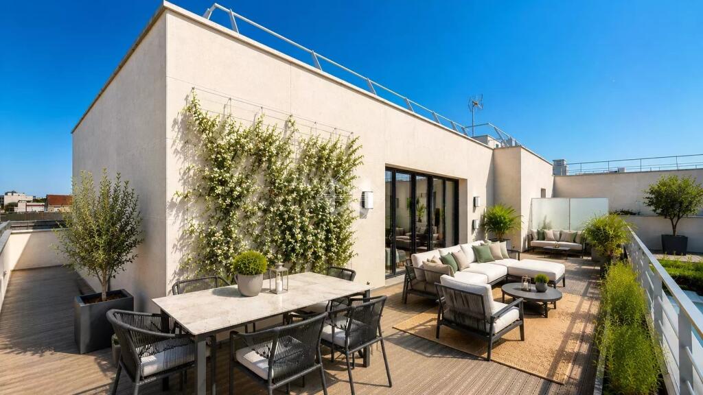 Main image of property: Paris-Isle of France, Hauts-de-Seine, Neuilly-sur-Seine