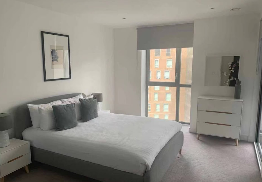 East Ferry Road, London, E14 photo 3