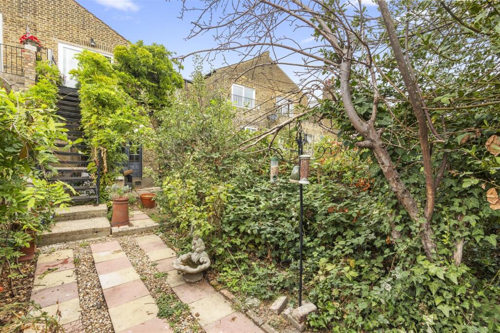 Apartment in London - View 4