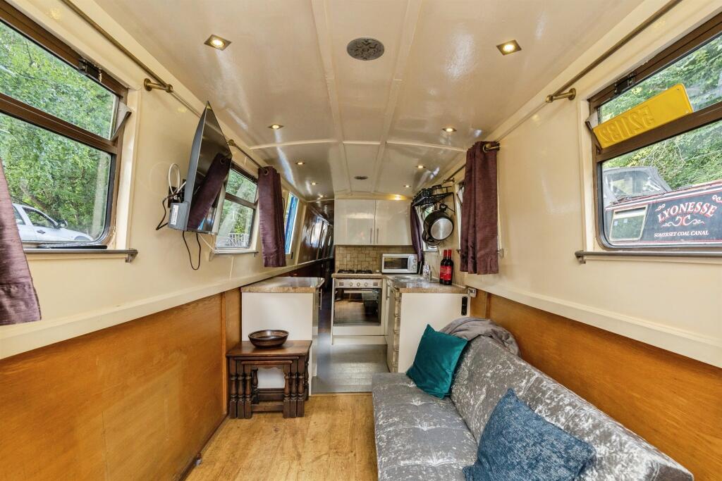 House in Monkton Combe, Bath and North East Somerset - View 5
