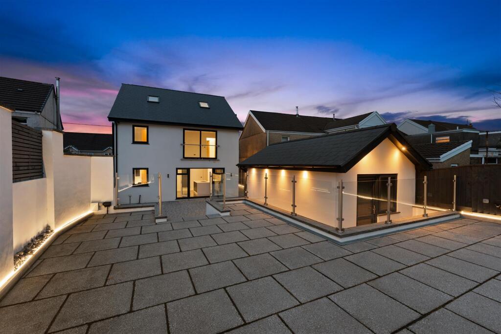 Main image of property: Tyn Y Bonau Road, Pontarddulais, Swansea