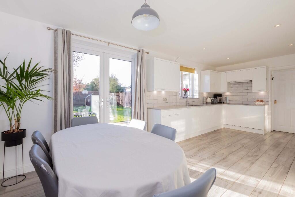 Barnfield, Cippenham photo 3