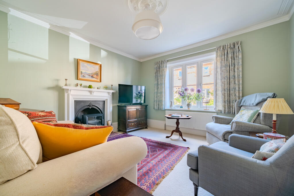 House in Brighton - More