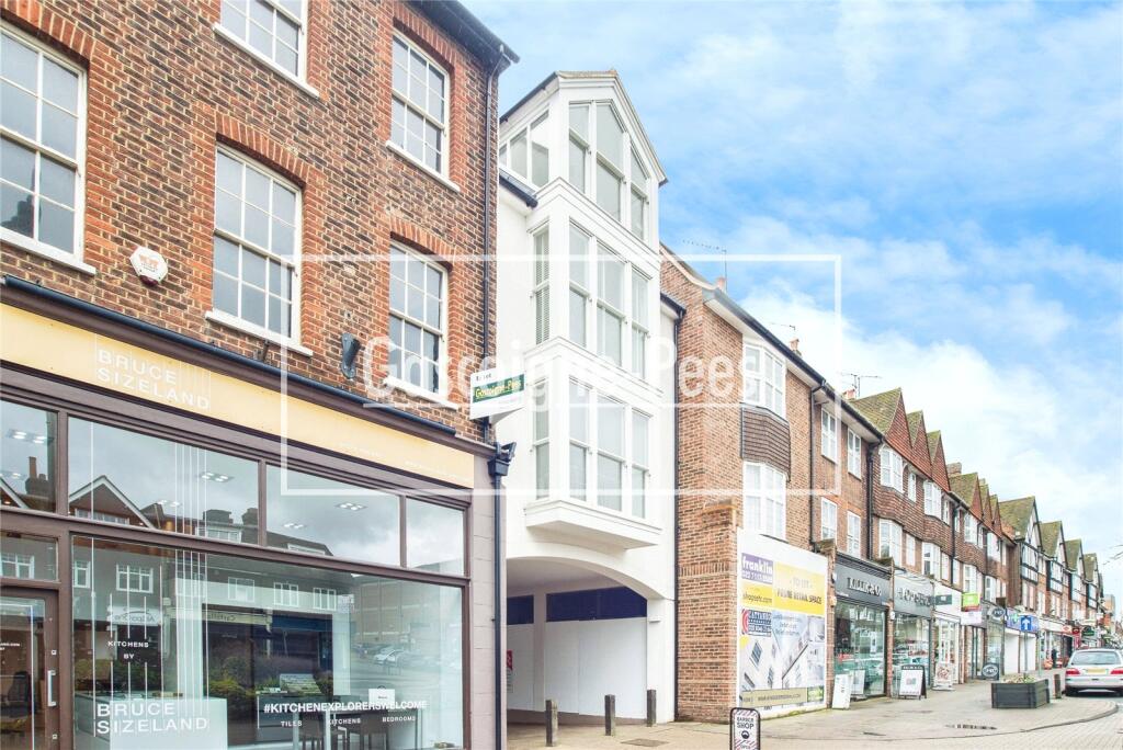 Apartment in Kingston upon Thames - More