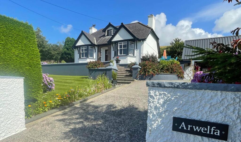 3-bed detached on Ceunant, Caernarfon, Gwynedd, LL55, £475,000