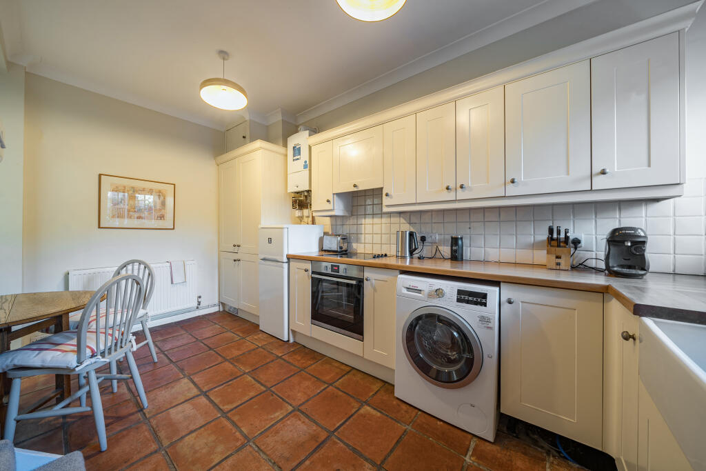 House in Kingston upon Thames - View 4