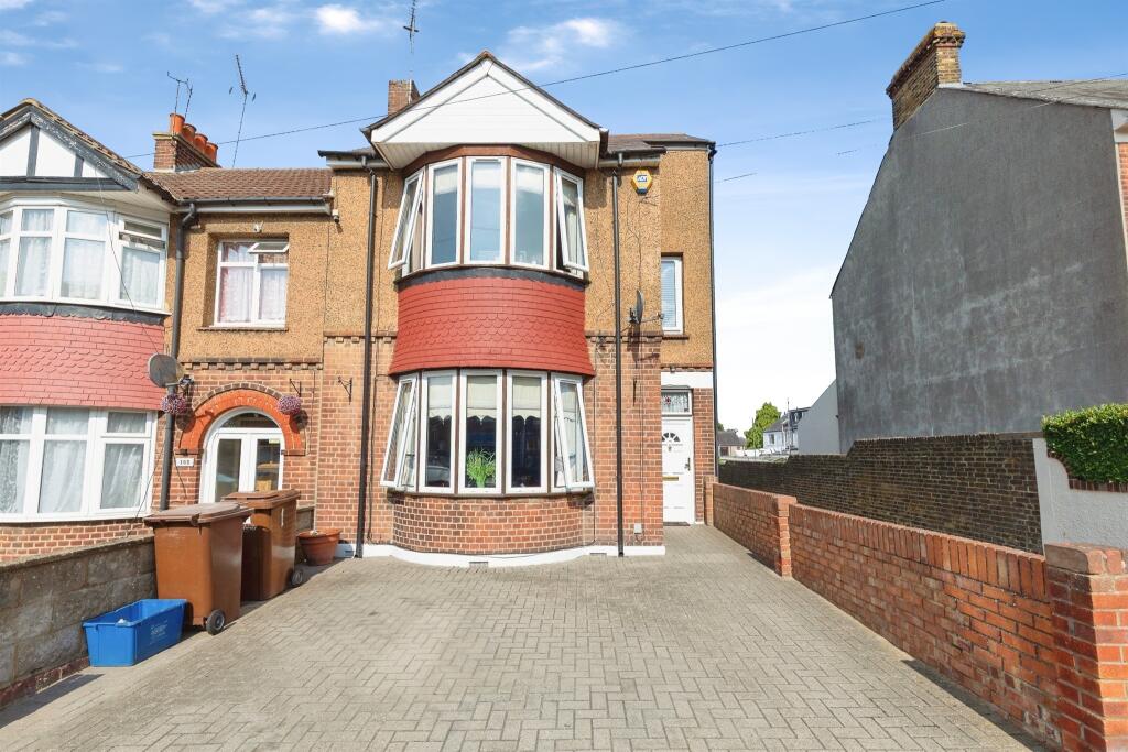 Main image of property: Sturdee Avenue, Gillingham