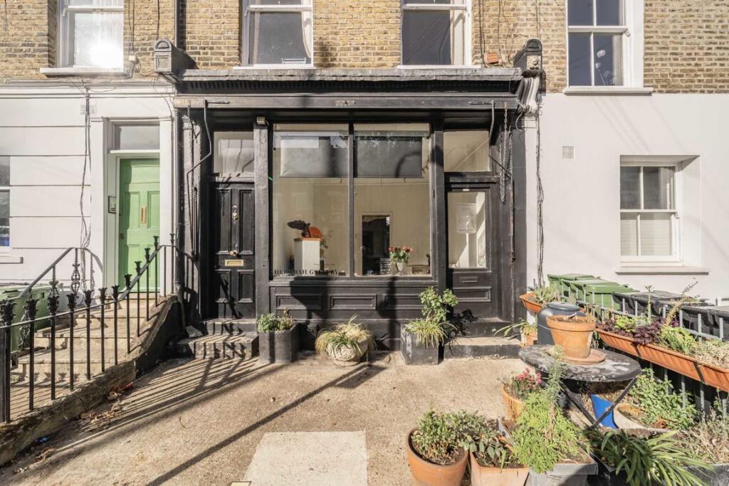 1-bed flat on Brackenbury Road, Hammersmith, £700,000