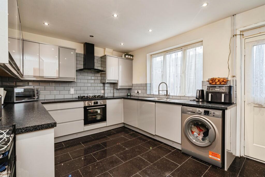 Main image of property: Chaucer Road, GREAT YARMOUTH
