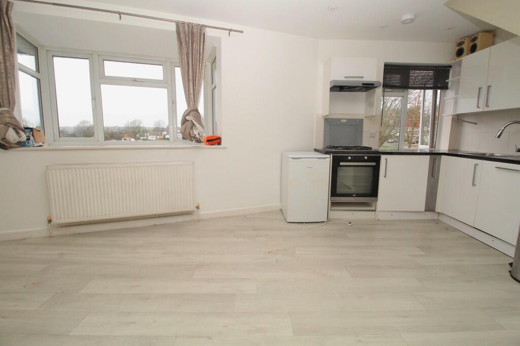 Apartment in Brighton - View 4