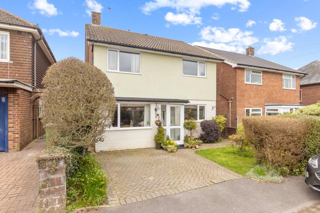 Main image of property: The Causeway, Petersfield, GU31 4JT