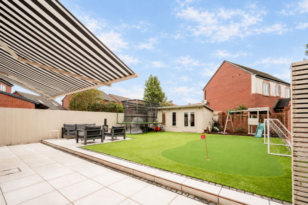 Bearwood Road, Kirkby, L33 photo 4