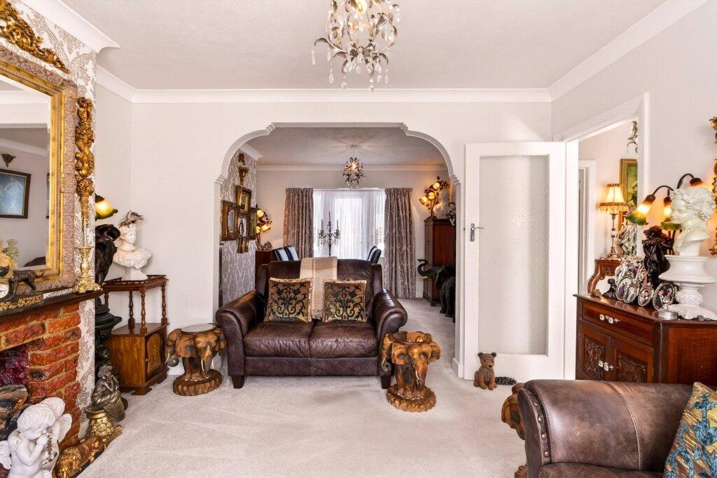 Sackville Crescent, Worthing, West Sussex, BN14 - More