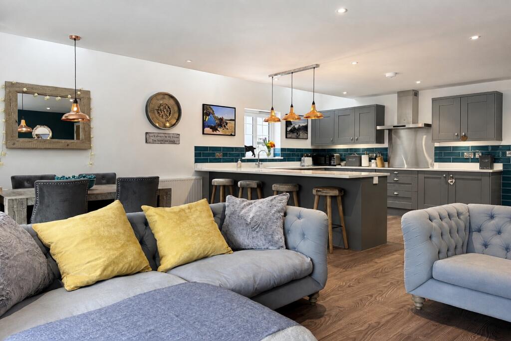 House in Padstow, Trevone - View 4