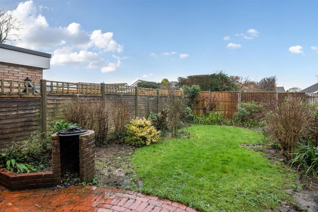 Felpham Way, Felpham - View 2