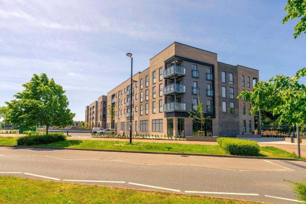 1-bed flat on 1, Hayman Crescent, £195,000