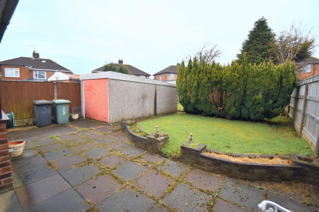 Fieldway, Widnes, WA8 3JD photo 4