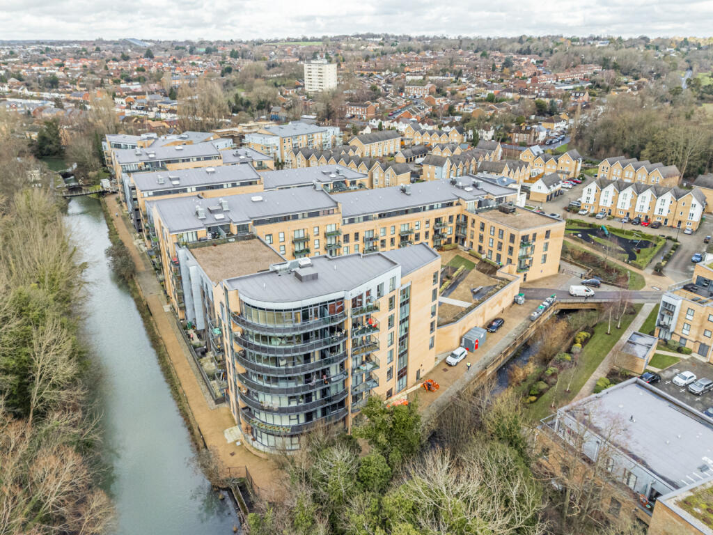 Main image of property: The Embankment, Nash Mills Wharf, Hemel Hempstead, Hertfordshire, HP3