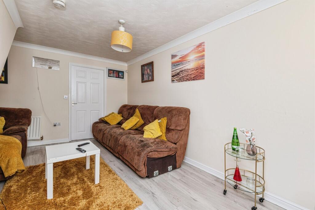 Additional image 2 of Wenborough Lane, Bradford