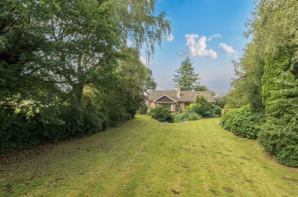 Lincoln Road, Caythorpe, Grantham, Lincolnshire, NG32 photo 4
