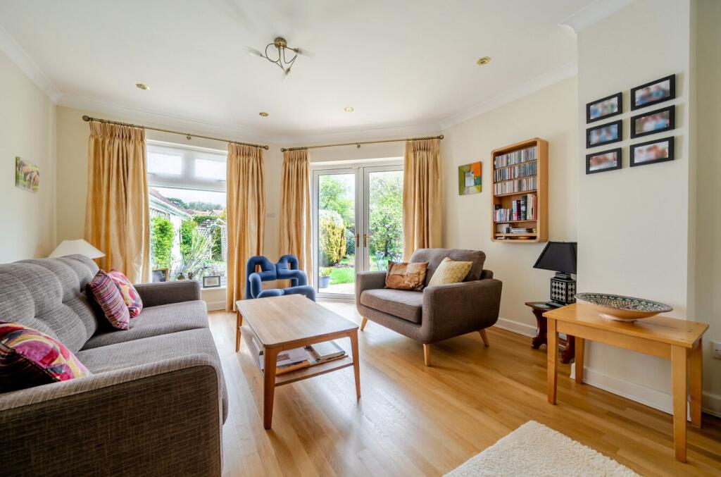 House in Highcliffe-on-Sea, Friars Cliff - View 5