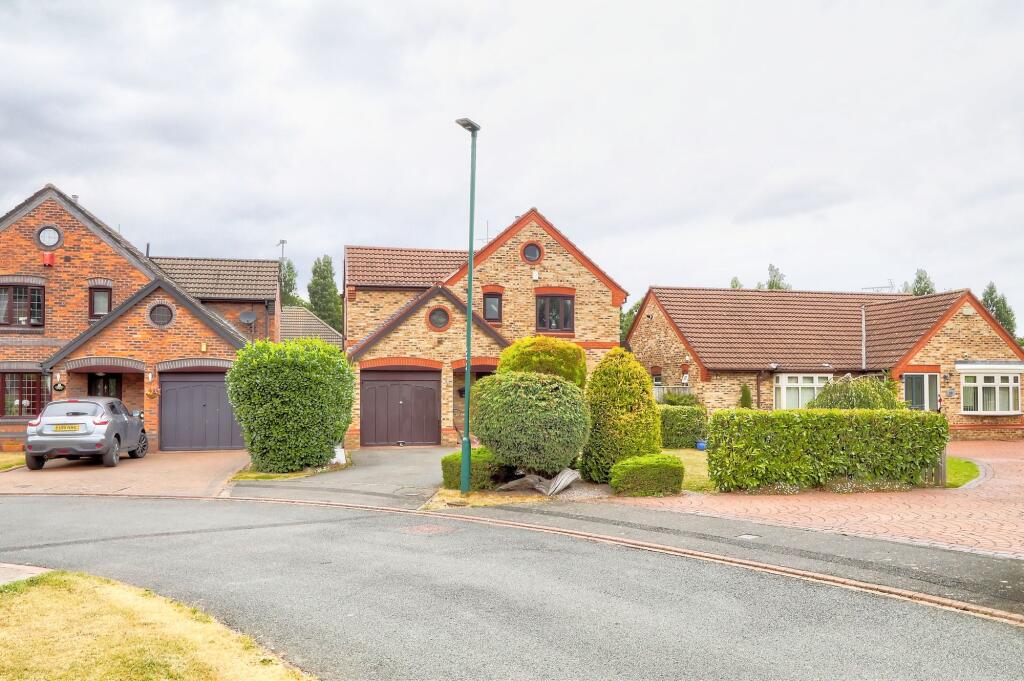House in Stockton-on-Tees, Redcar and Cleveland - More