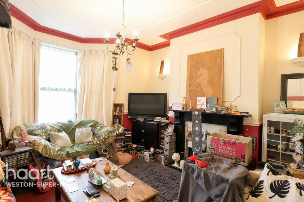 House in Weston-super-Mare, Whitecross Village - View 5