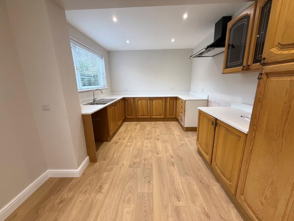 House in Doncaster - View 4