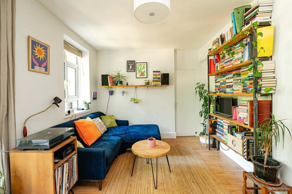 Apartment in London, Champion Hill Estate, East Dulwich - More