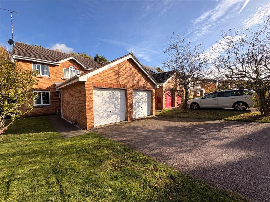Main image of property: Roman Way, DAVENTRY, Northamptonshire, NN11