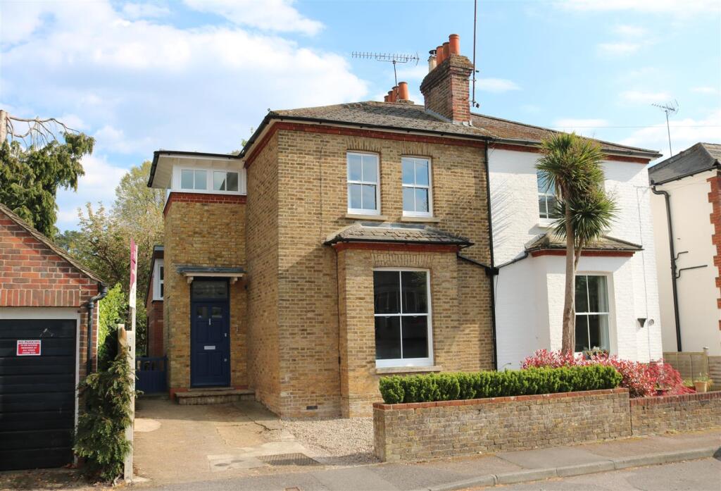 Main image of property: CLINTON ROAD, SOUTH LEATHERHEAD, KT22