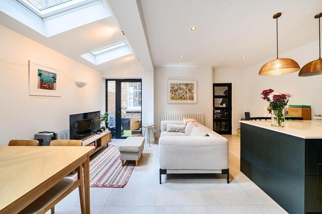 Main image of property: Burnbury Road, Balham, London, SW12