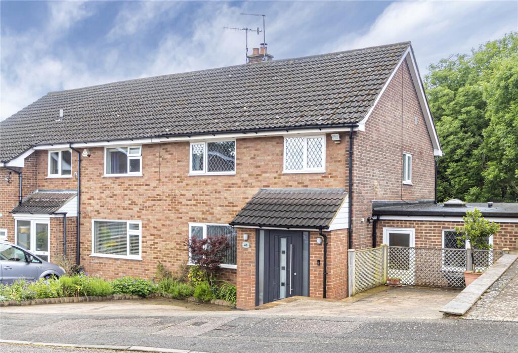 Main image of property: Ridge Lea, Warners End, Hemel Hempstead, Hertfordshire, HP1