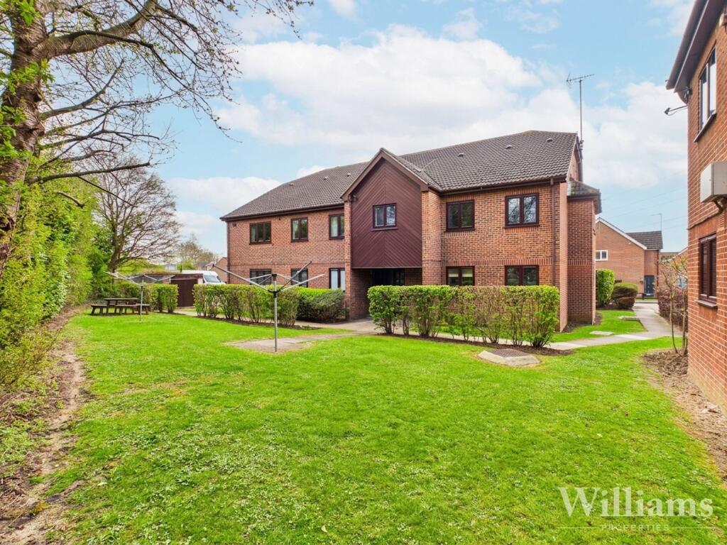 Main image of property: Dormer Close, Aylesbury, HP21