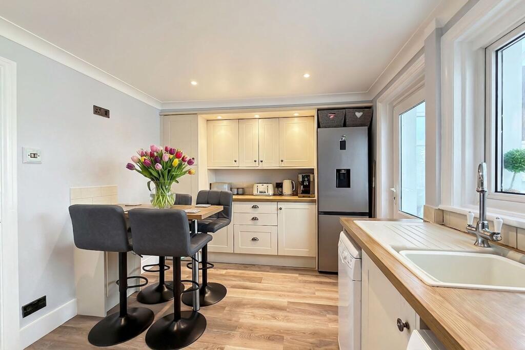 Water Lane, Angmering, BN16 - View 4