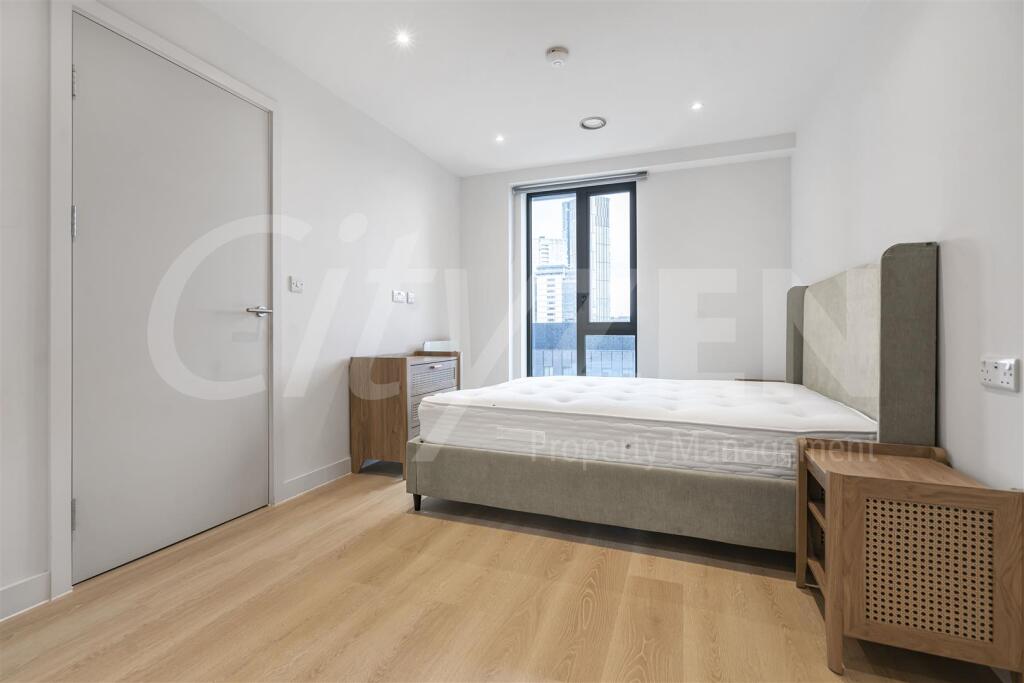 Apartment in Manchester - View 3