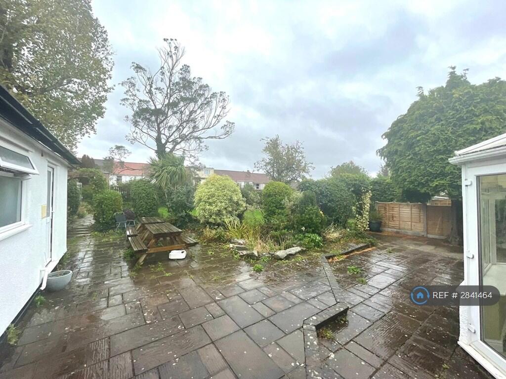 1 bedroom house share for rent