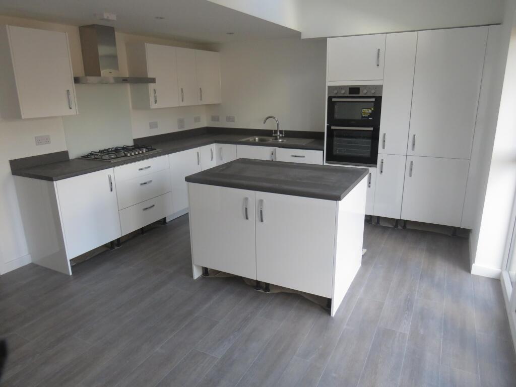 House in Peterborough, West Town - View 4