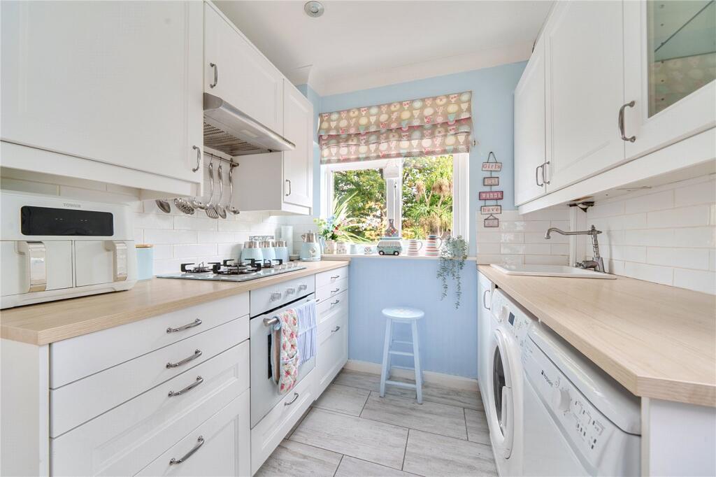 House in London - View 5