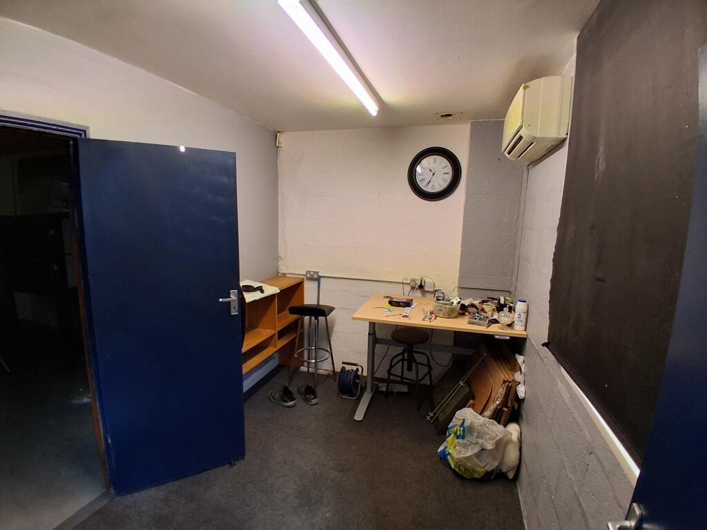 Photo 5