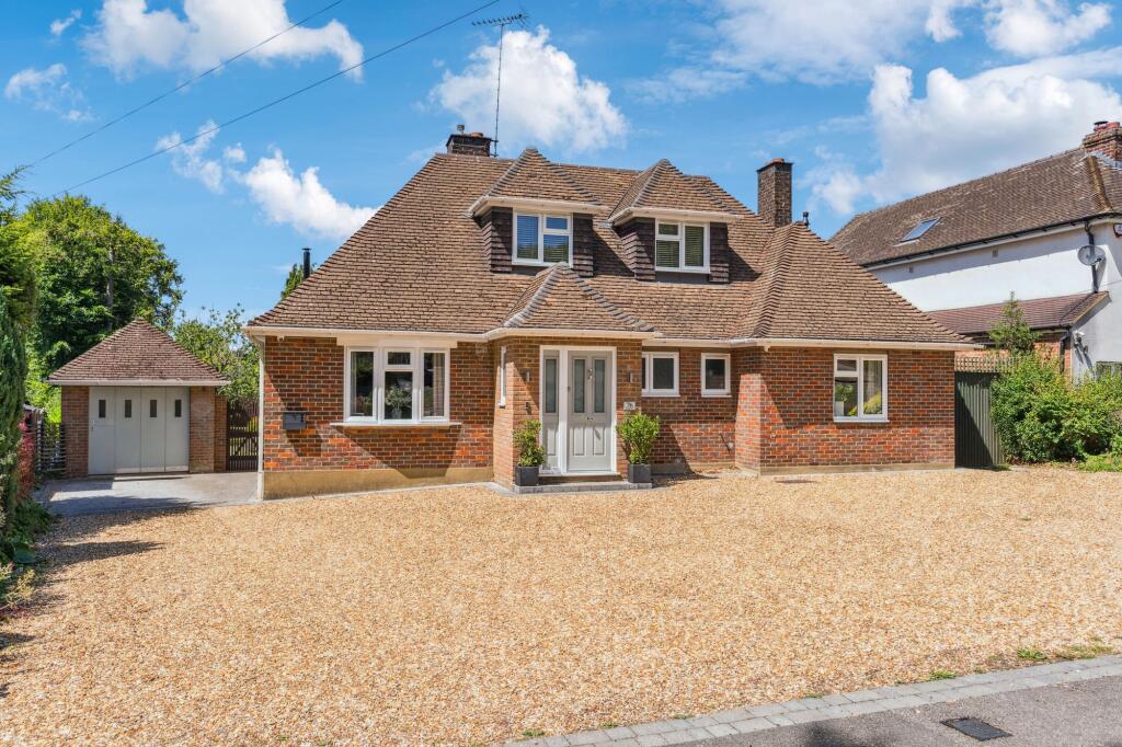 Main image of property: Tring Road, Dunstable, LU6