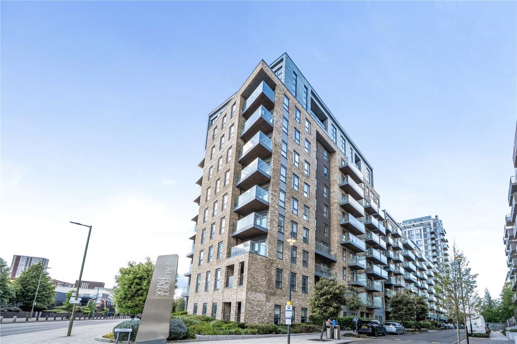 Main image of property: Caversham Road, Beaufort Park, Colindale, NW9