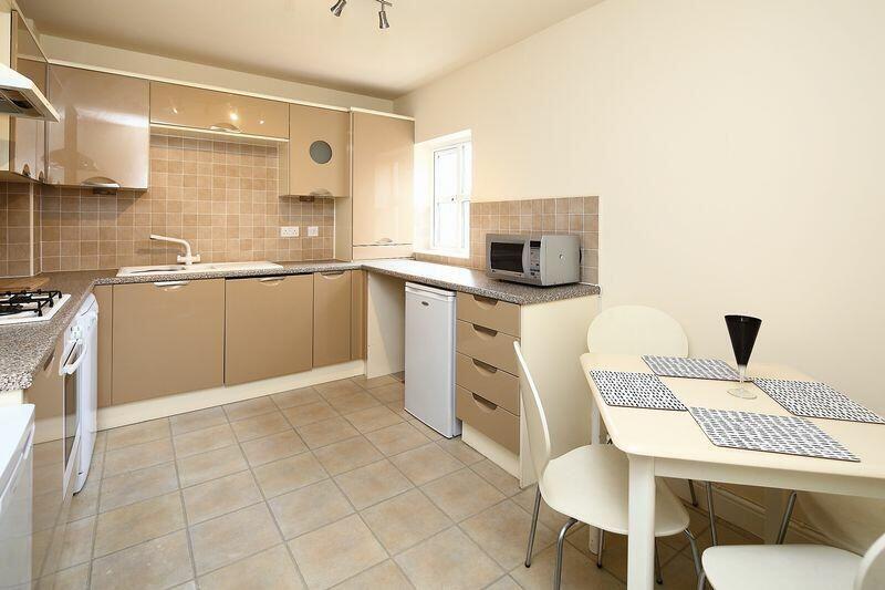 19 Old Toll Gate, St. Georges, Telford, Shropshire, TF2 9FH photo 5