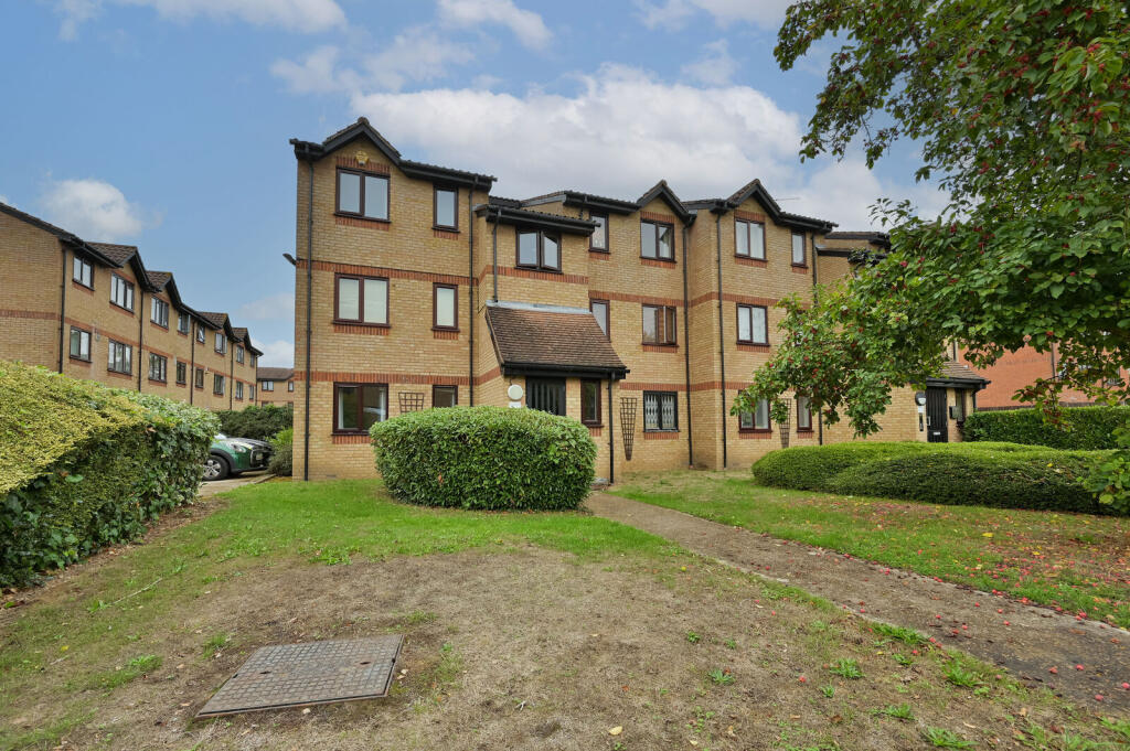 Main image of property: Courtlands Close, Watford, WD24
