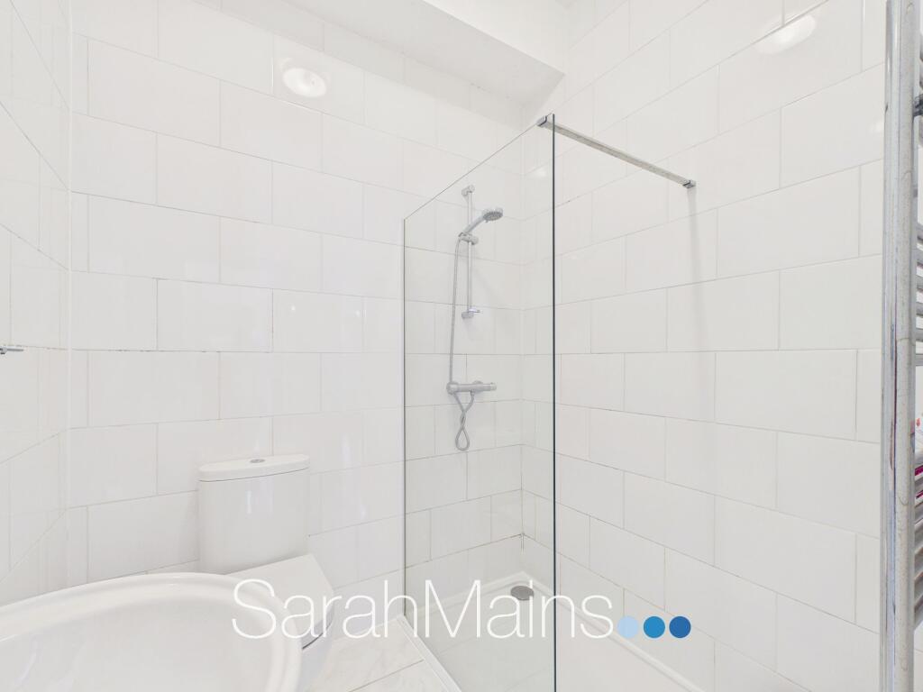 Apartment in Newcastle upon Tyne - View 3