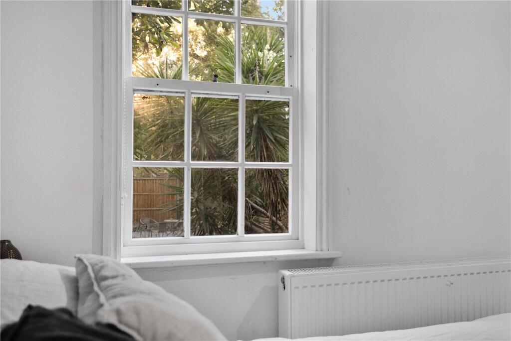Apartment in London - More