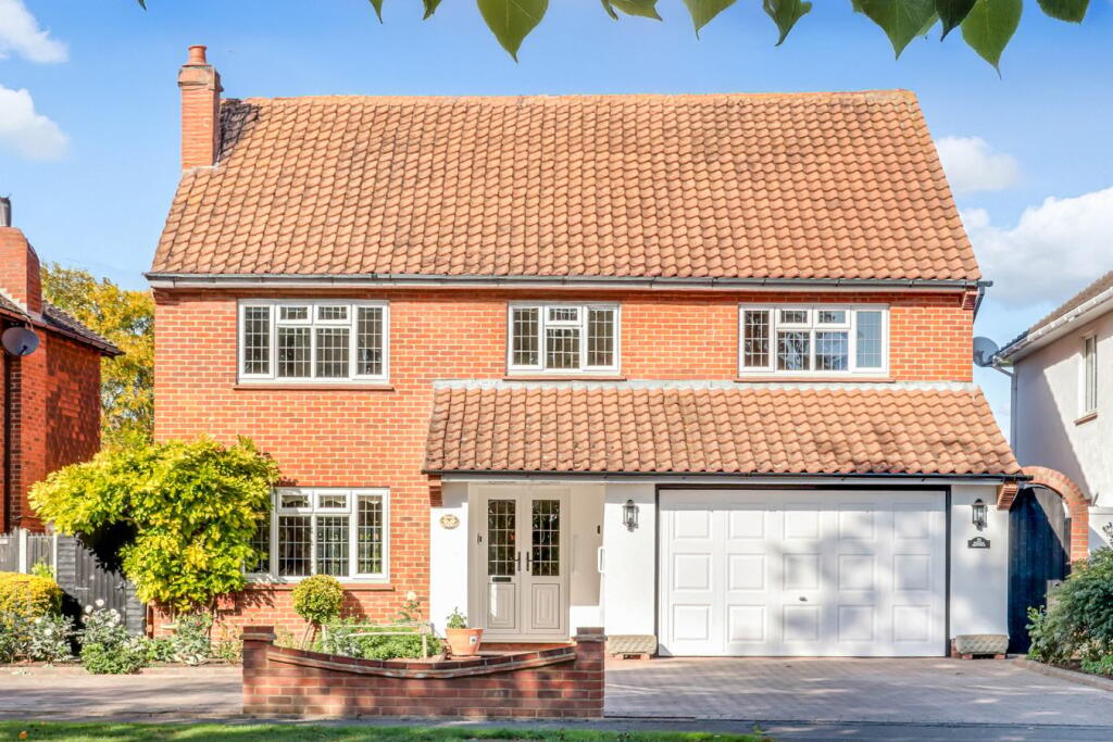5-bed detached on Weare Gifford, Shoeburyness, SS3, £750,000